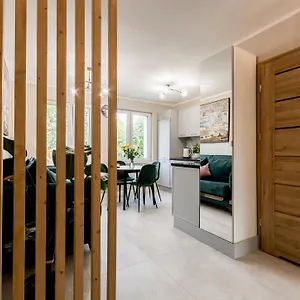 apartament-cali-poznan-urocze-winogrady.poznan-hotels.com/