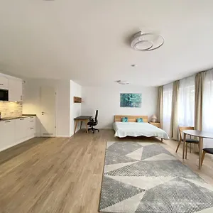 Sehr Zentral, Geraumiges, Helles Studio-apartment Apartment Köln